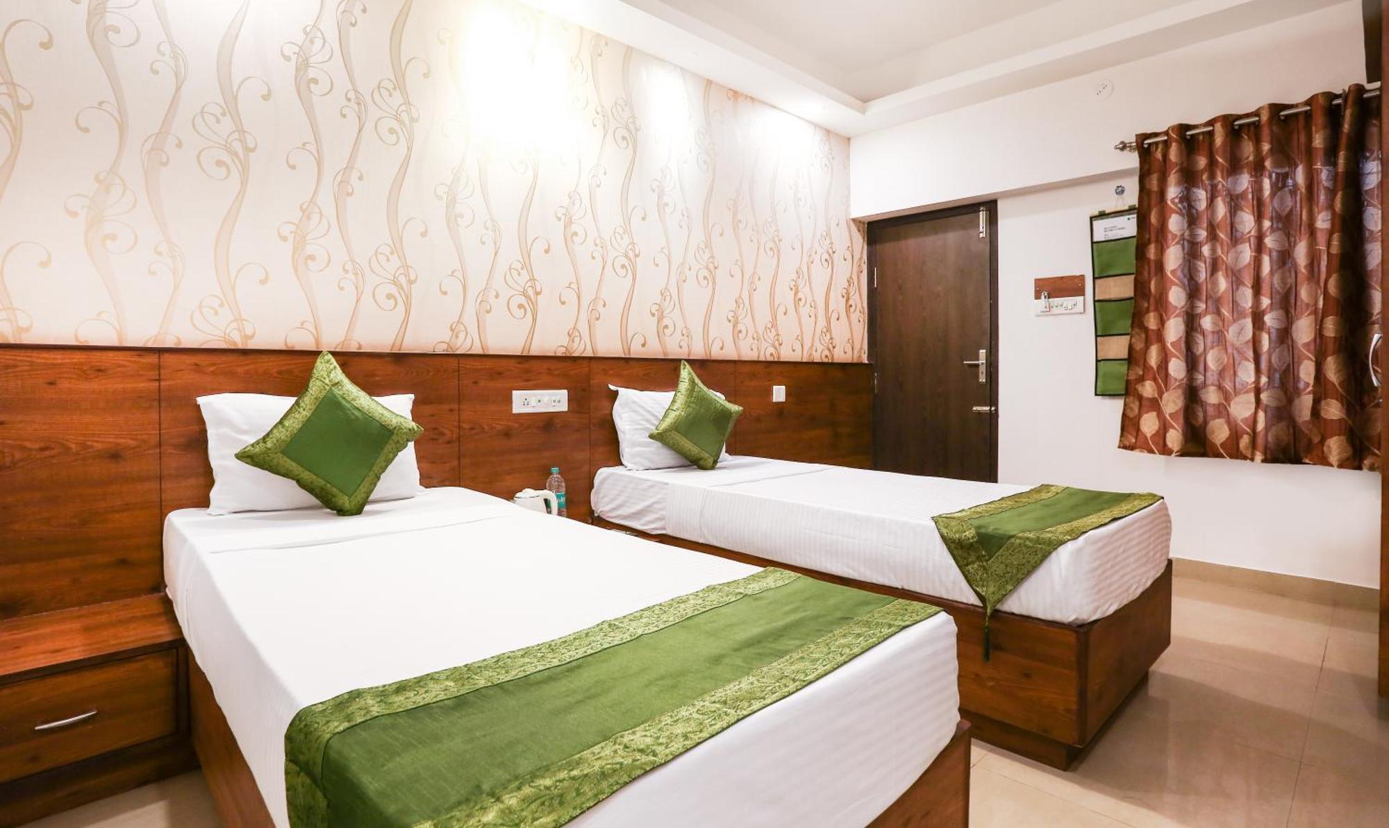 Treebo Comforts Inn, University Road Deralakatte Mangalore Esterno foto