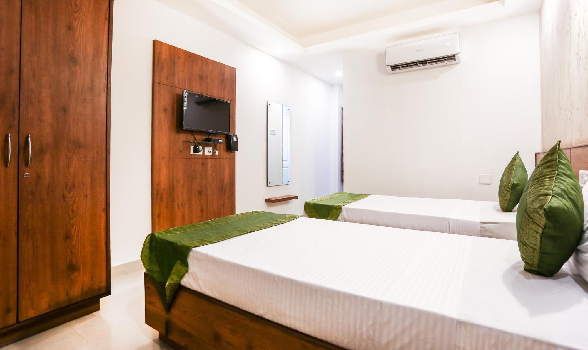 Treebo Comforts Inn, University Road Deralakatte Mangalore Esterno foto